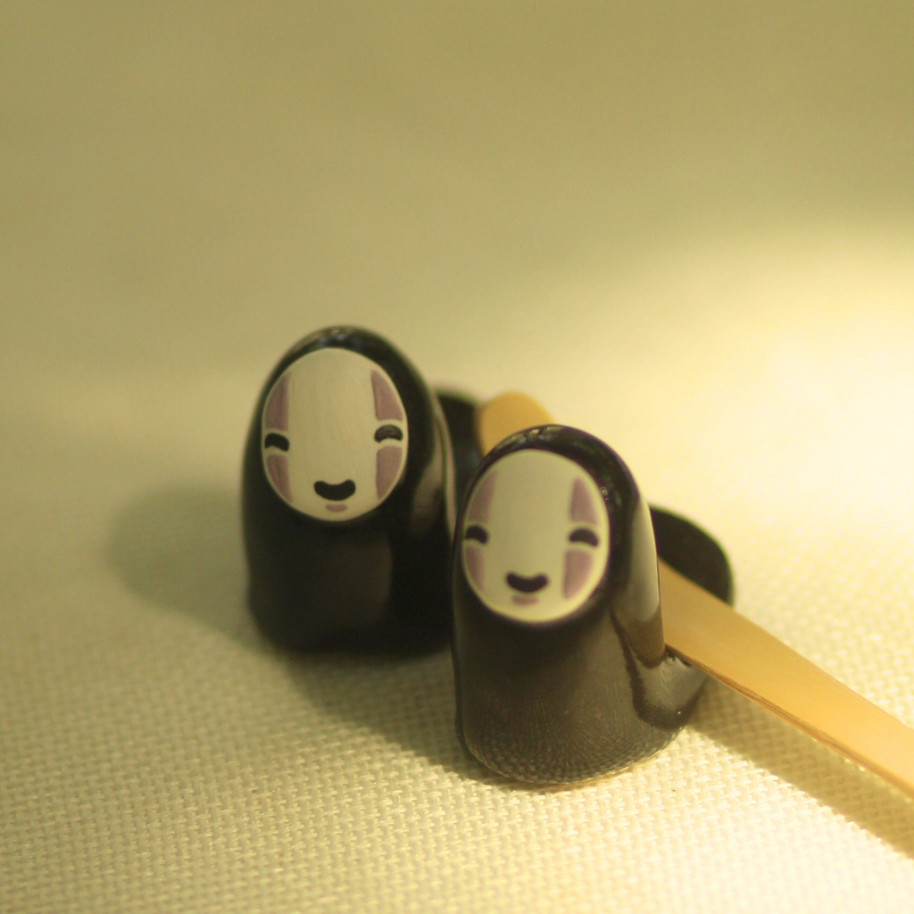 [Pre-order] Faceless Handmade Ceramic Chashaku Rest, Handbuilt Pottery, Cute Gift For Anime Fan, Unique Birthday Gift, Adorable Valentine Gift | Totto Pottery