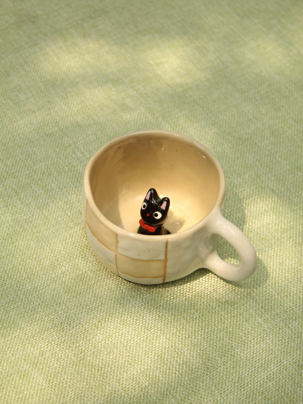 [Pre-order] Black Cat Handmade Ceramic Checkered Mug, Handbuilt Pottery, Cute Gift For Anime Fan, Unique Birthday Gift, Adorable Valentine Gift | Totto Pottery