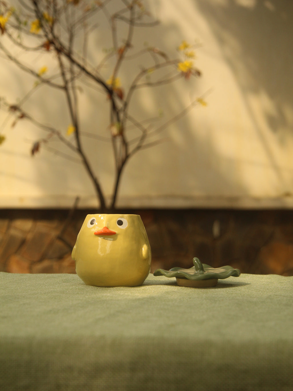 [Pre-order] Yellow Duck Handmade Ceramic Handle Mug, Handbuilt Pottery, Cute Gift For Anime Fan, Unique Birthday Gift, Adorable Valentine Gift | Totto Pottery
