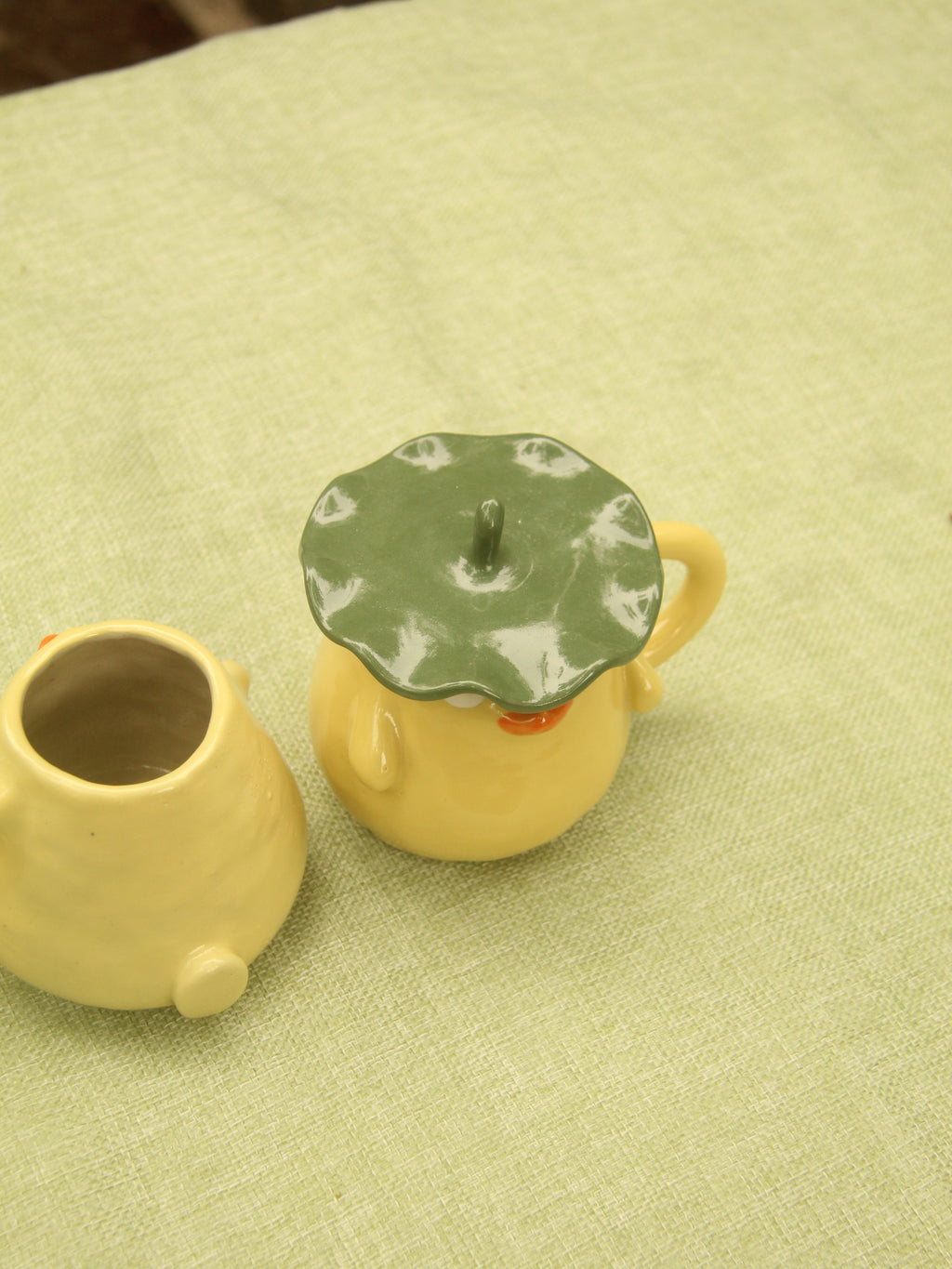 [Pre-order] Yellow Duck Handmade Ceramic Handle Mug, Handbuilt Pottery, Cute Gift For Anime Fan, Unique Birthday Gift, Adorable Valentine Gift | Totto Pottery