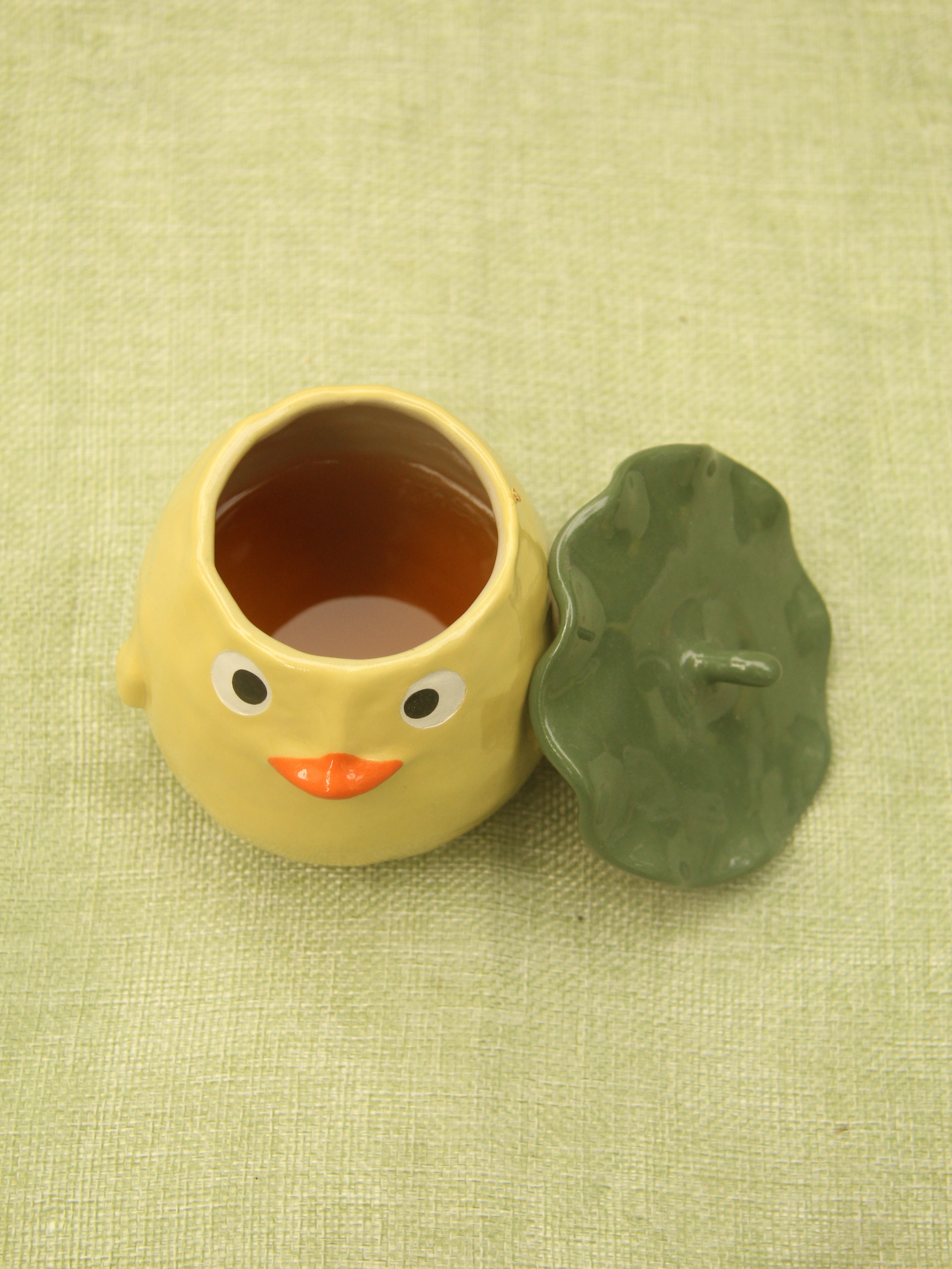 [Pre-order] Yellow Duck Handmade Ceramic Handle Mug, Handbuilt Pottery, Cute Gift For Anime Fan, Unique Birthday Gift, Adorable Valentine Gift | Totto Pottery