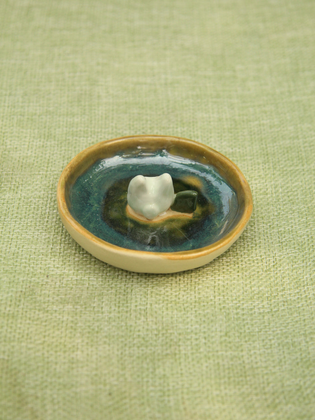 [Pre-order] Forest Spirit Handmade Ceramic Rings Dish, Handbuilt Pottery, Cute Gift For Anime Fan, Unique Birthday Gift, Adorable Valentine Gift | Totto Pottery