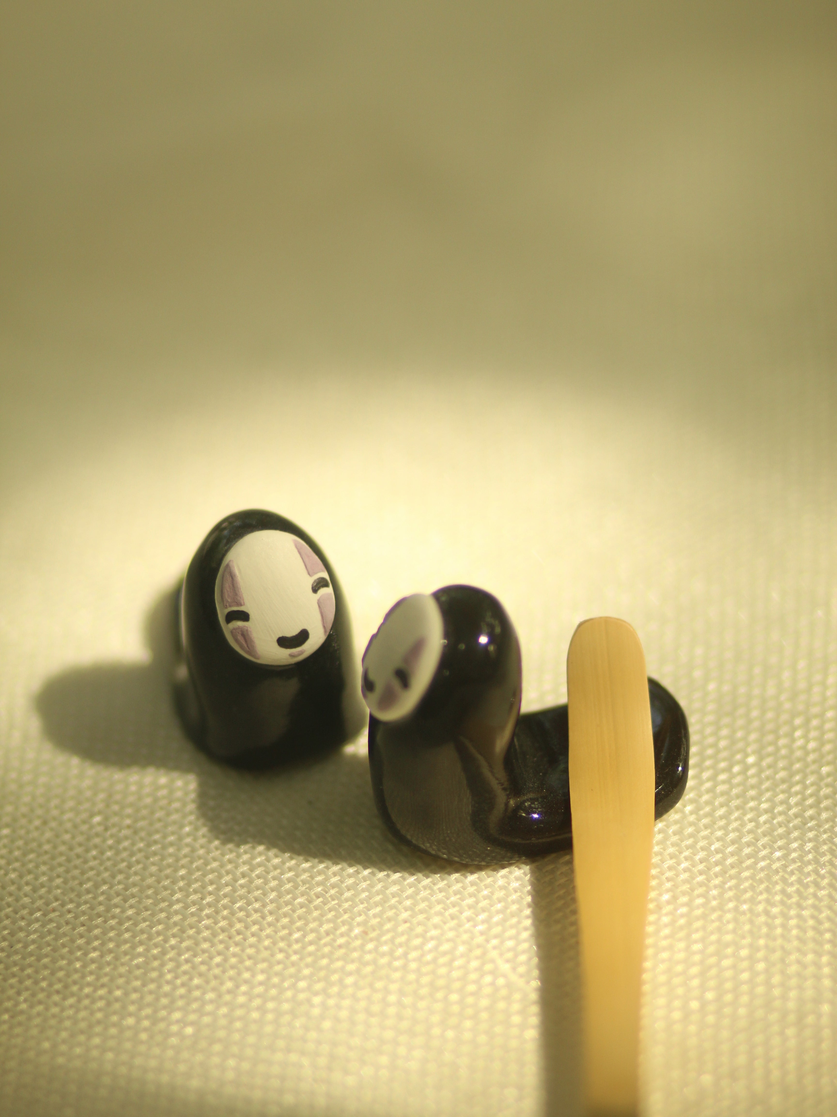 [Pre-order] Faceless Handmade Ceramic Chashaku Rest, Handbuilt Pottery, Cute Gift For Anime Fan, Unique Birthday Gift, Adorable Valentine Gift | Totto Pottery