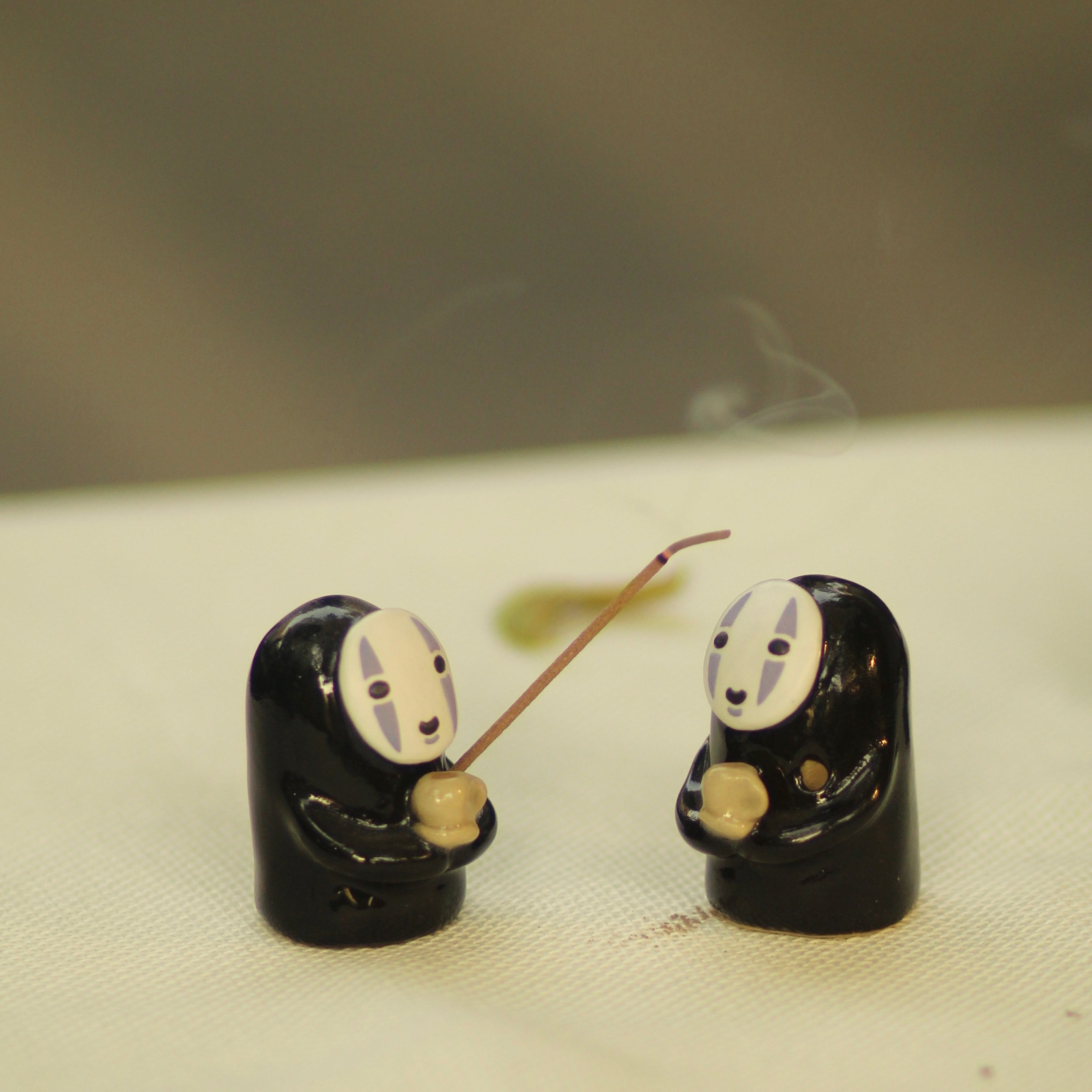 [Pre-order] Faceless Handmade Ceramic Incense Holder, Handbuilt Pottery, Cute Gift For Anime Fan, Unique Birthday Gift, Adorable Valentine Gift | Totto Pottery