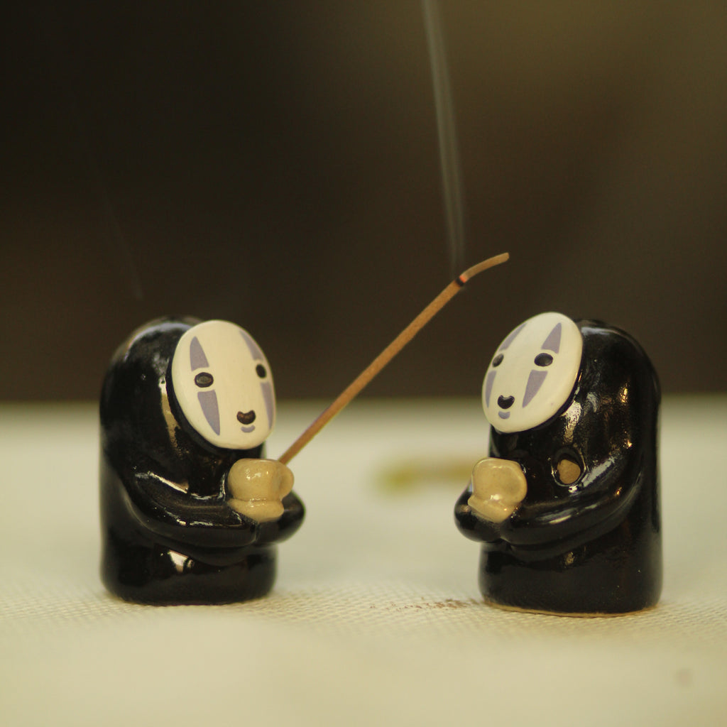 [Pre-order] Faceless Handmade Ceramic Incense Holder, Handbuilt Pottery, Cute Gift For Anime Fan, Unique Birthday Gift, Adorable Valentine Gift | Totto Pottery