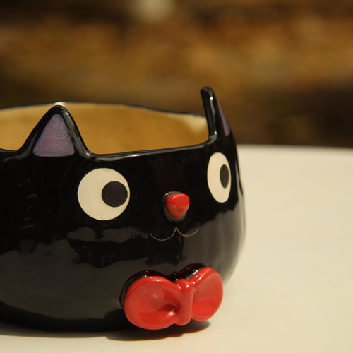 [Pre-order] Black Cat Handmade Ceramic Matcha Bowl, Handbuilt Pottery, Cute Gift For Anime Fan, Unique Birthday Gift, Adorable Valentine Gift | Totto Pottery