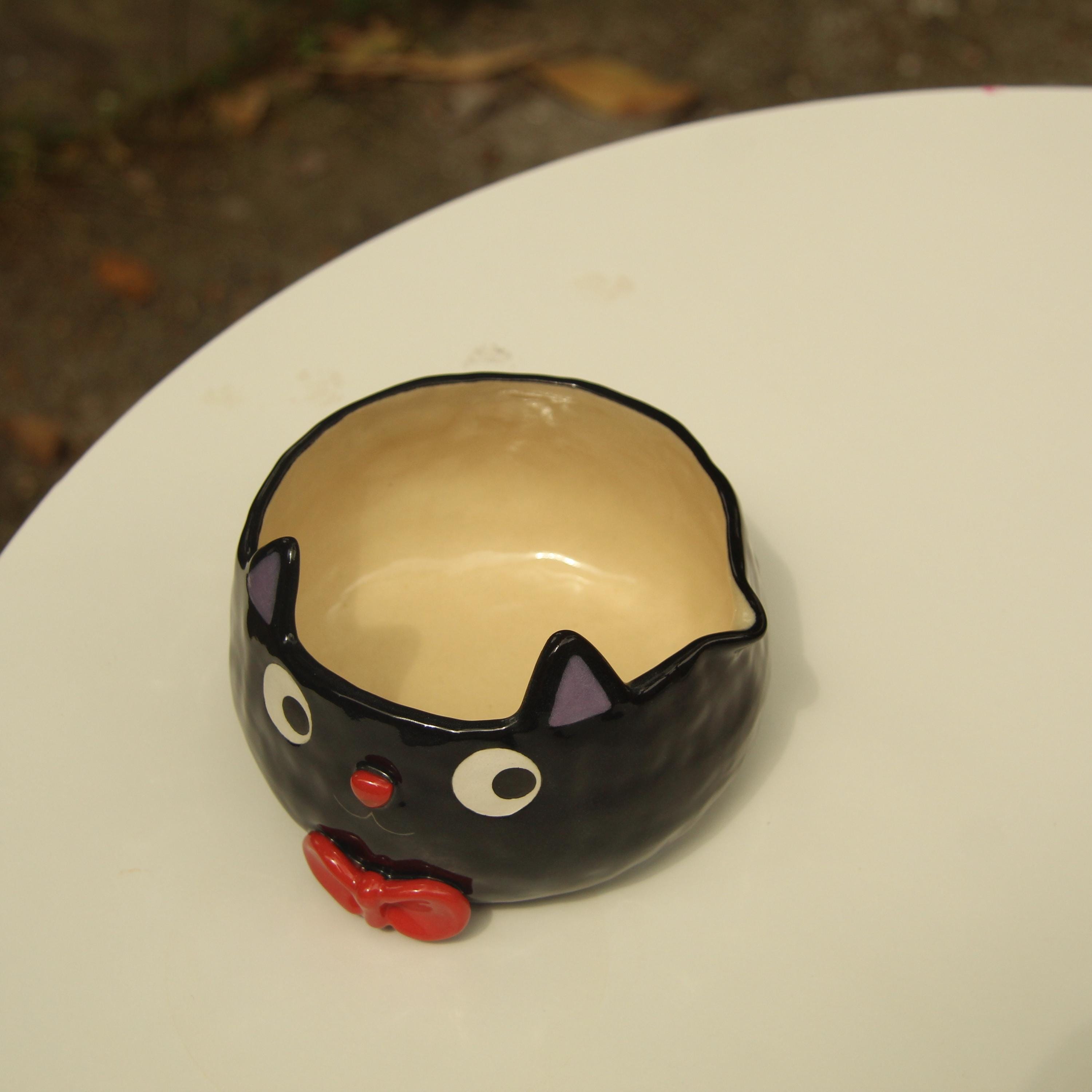 [Pre-order] Black Cat Handmade Ceramic Matcha Bowl, Handbuilt Pottery, Cute Gift For Anime Fan, Unique Birthday Gift, Adorable Valentine Gift | Totto Pottery