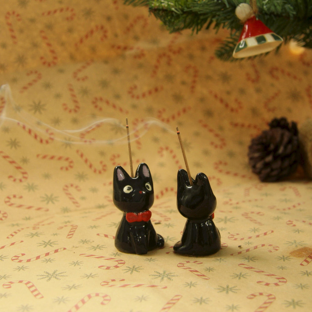 [Pre-order] Black Cat Handmade Ceramic Incense Holder, Handbuilt Pottery, Cute Gift For Anime Fan, Unique Birthday Gift, Adorable Valentine Gift | Totto Pottery
