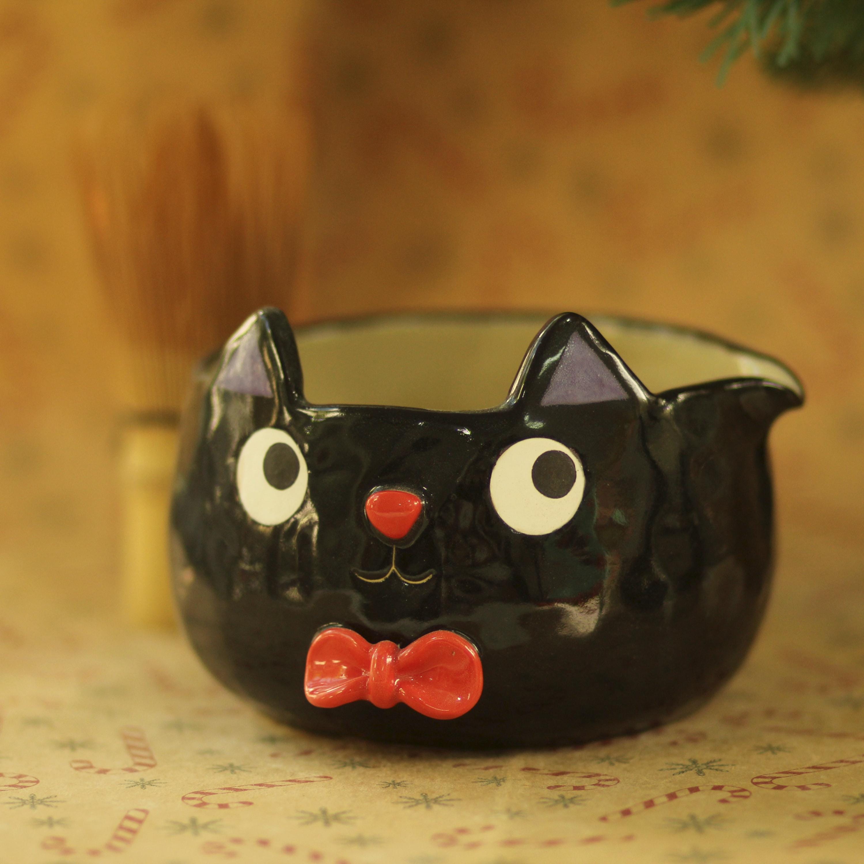 [Pre-order] Black Cat Handmade Ceramic Matcha Bowl, Handbuilt Pottery, Cute Gift For Anime Fan, Unique Birthday Gift, Adorable Valentine Gift | Totto Pottery