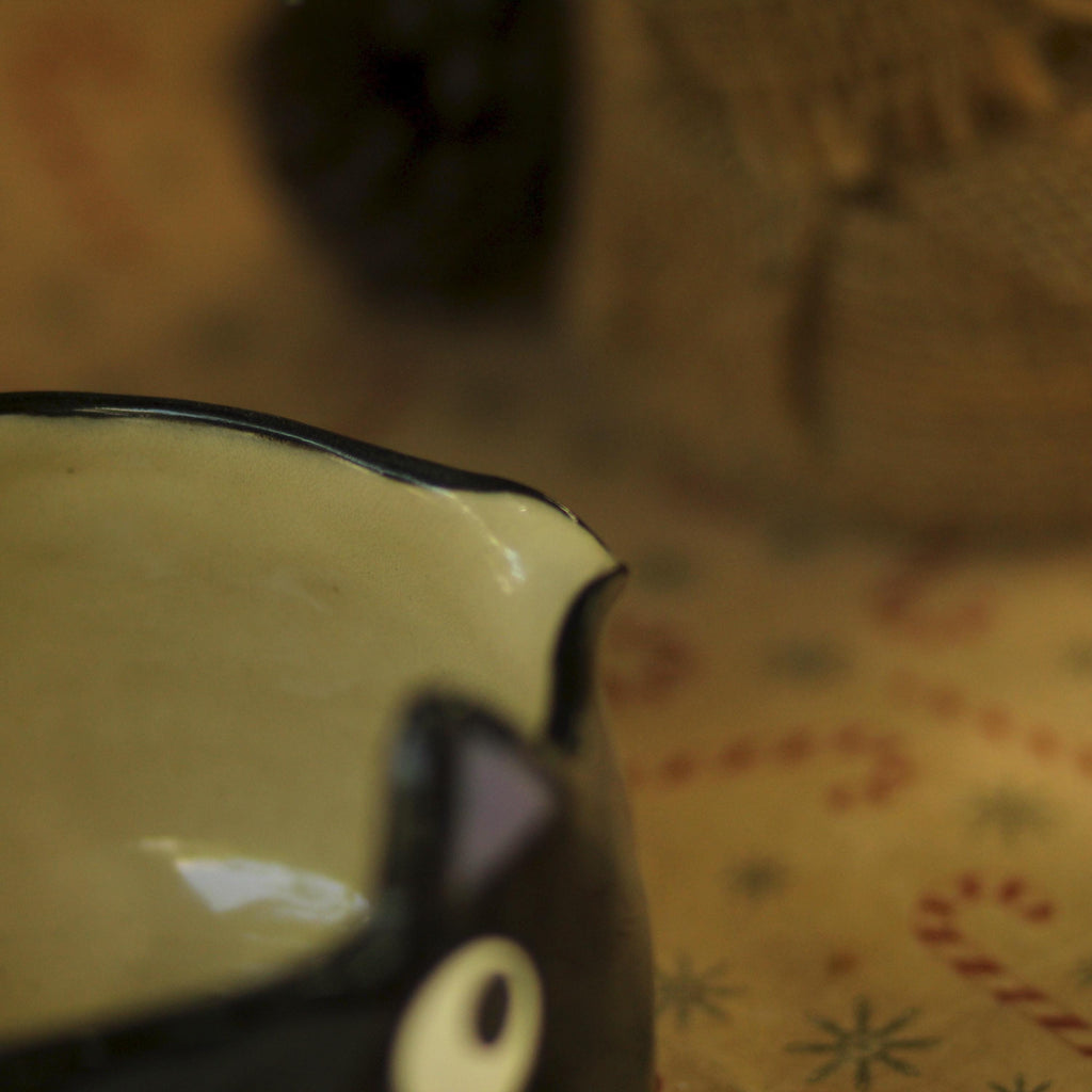 [Pre-order] Black Cat Handmade Ceramic Matcha Bowl, Handbuilt Pottery, Cute Gift For Anime Fan, Unique Birthday Gift, Adorable Valentine Gift | Totto Pottery