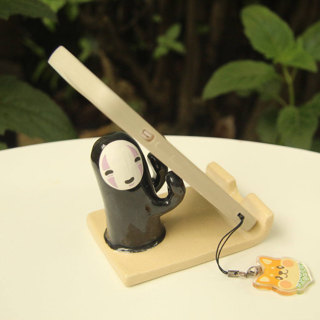 [Pre-order] Faceless Handmade Ceramic Phone Stand, Handbuilt Pottery, Cute Gift For Anime Fan, Unique Birthday Gift, Adorable Valentine Gift | Totto Pottery