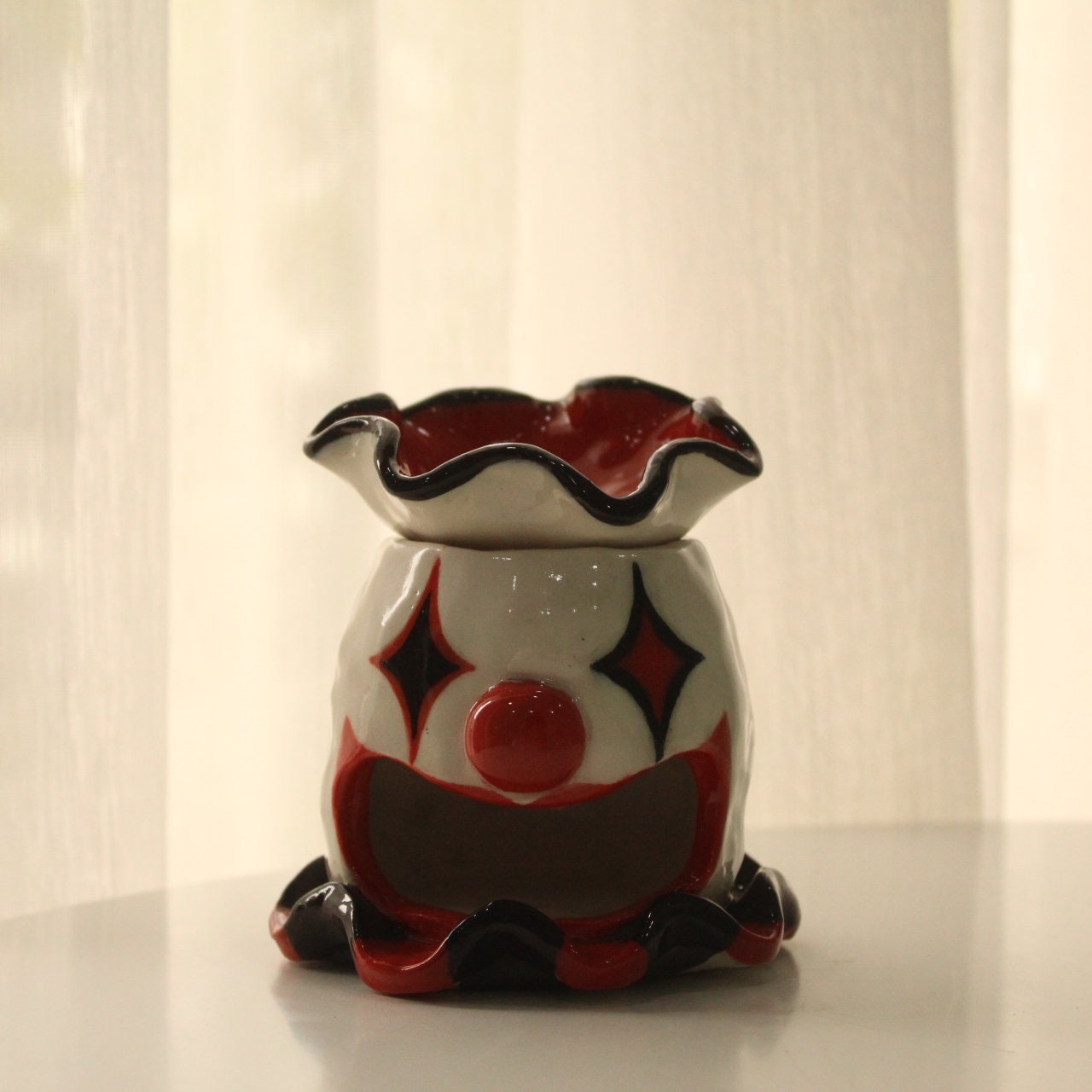 [Pre-order] Clown Handmade Ceramic Wax Melts, Oil Burner, Handbuilt Pottery, Cute Gift For Anime Fan, Unique Birthday Gift, Adorable Valentine Gift | Totto Pottery