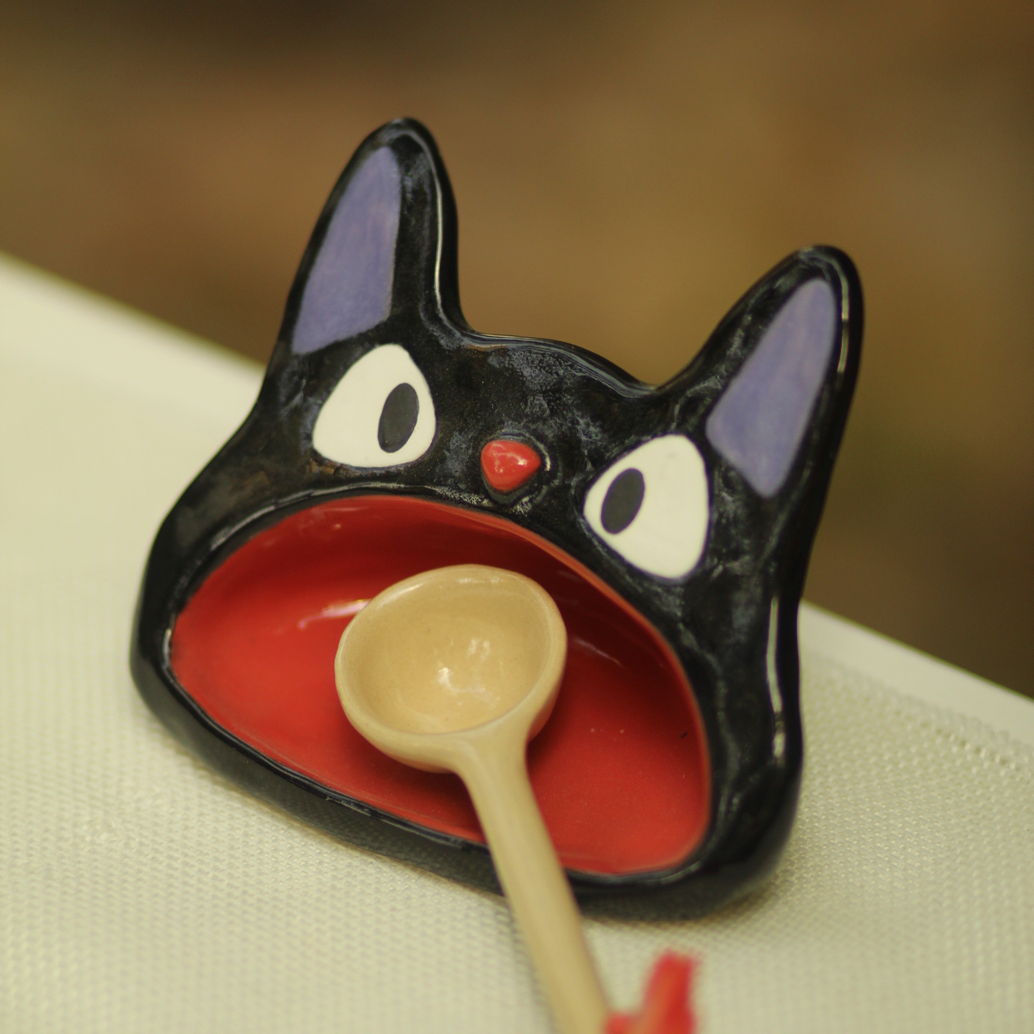 [Pre-order] Black Cat Handmade Ceramic Spoon Rest, Handbuilt Pottery, Cute Gift For Anime Fan, Unique Birthday Gift, Adorable Valentine Gift | Totto Pottery
