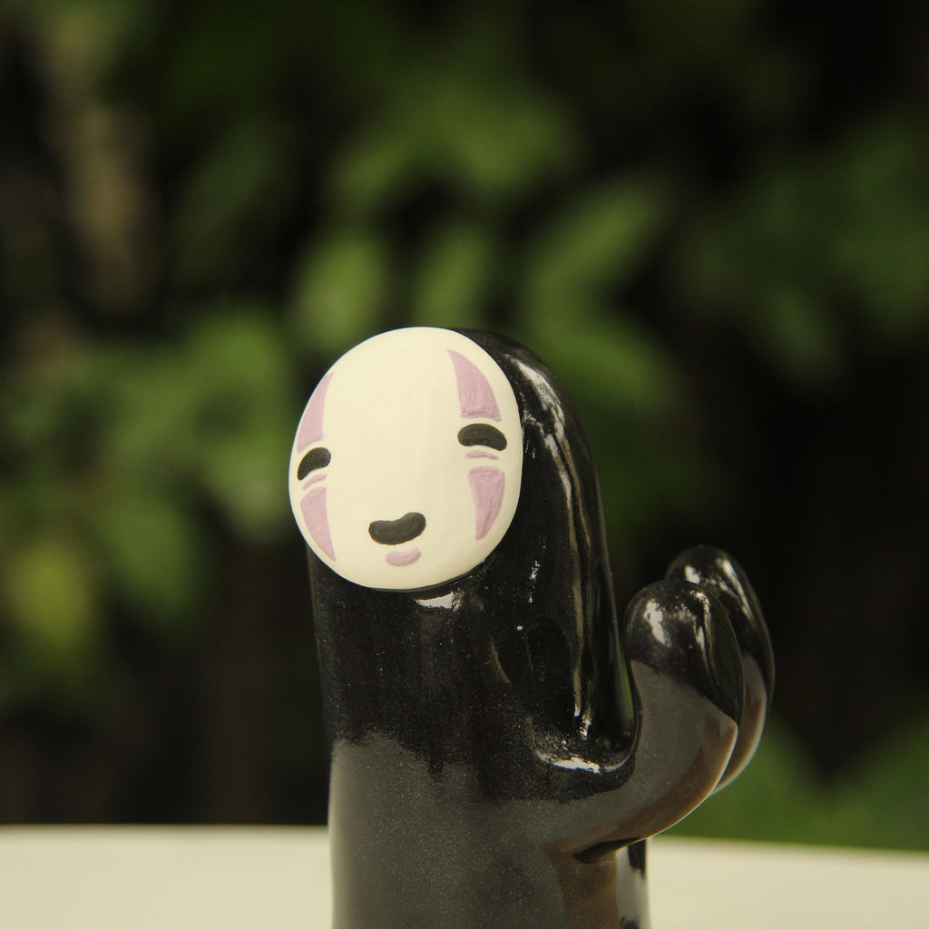 [Pre-order] Faceless Handmade Ceramic Phone Stand, Handbuilt Pottery, Cute Gift For Anime Fan, Unique Birthday Gift, Adorable Valentine Gift | Totto Pottery