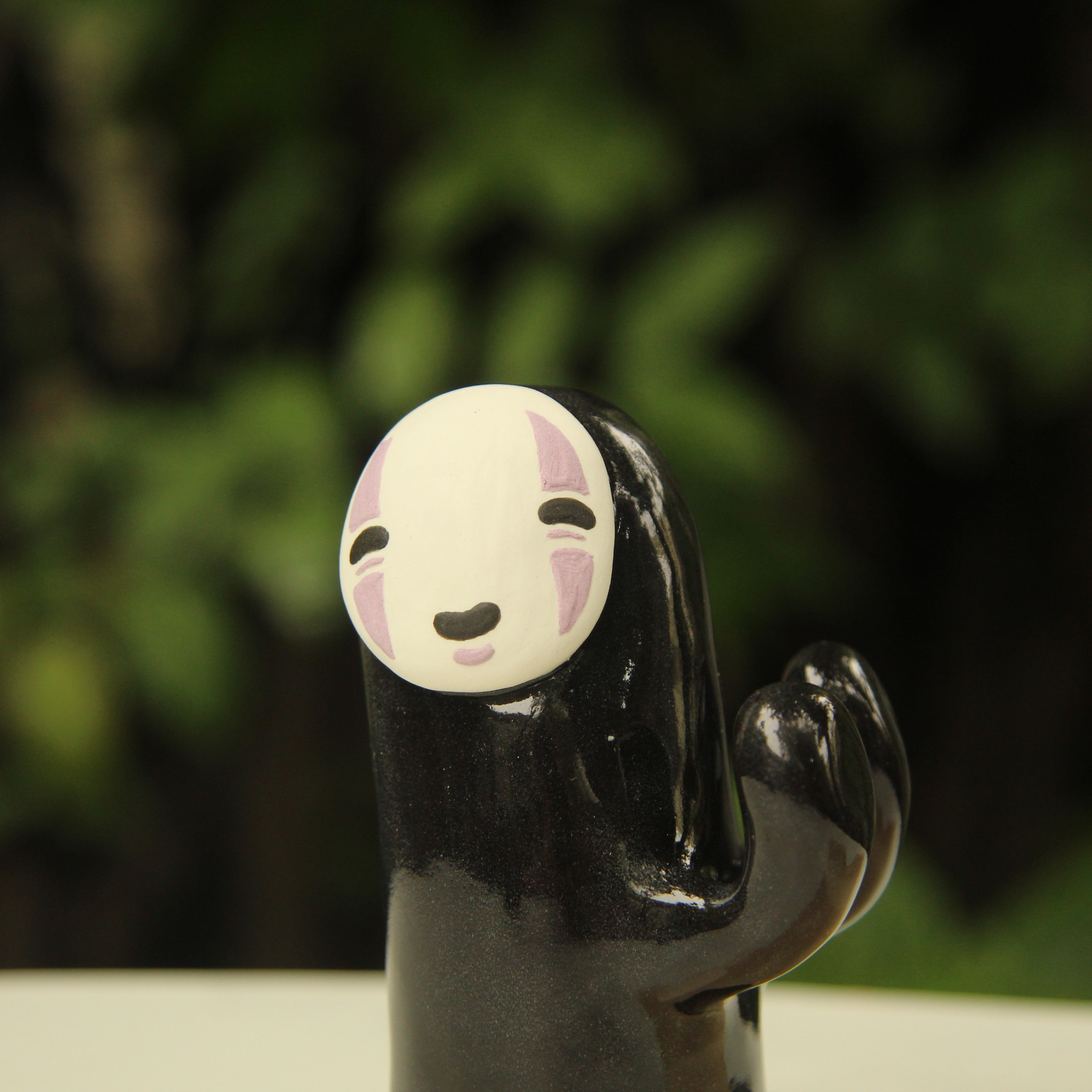 [Pre-order] Faceless Handmade Ceramic Phone Stand, Handbuilt Pottery, Cute Gift For Anime Fan, Unique Birthday Gift, Adorable Valentine Gift | Totto Pottery