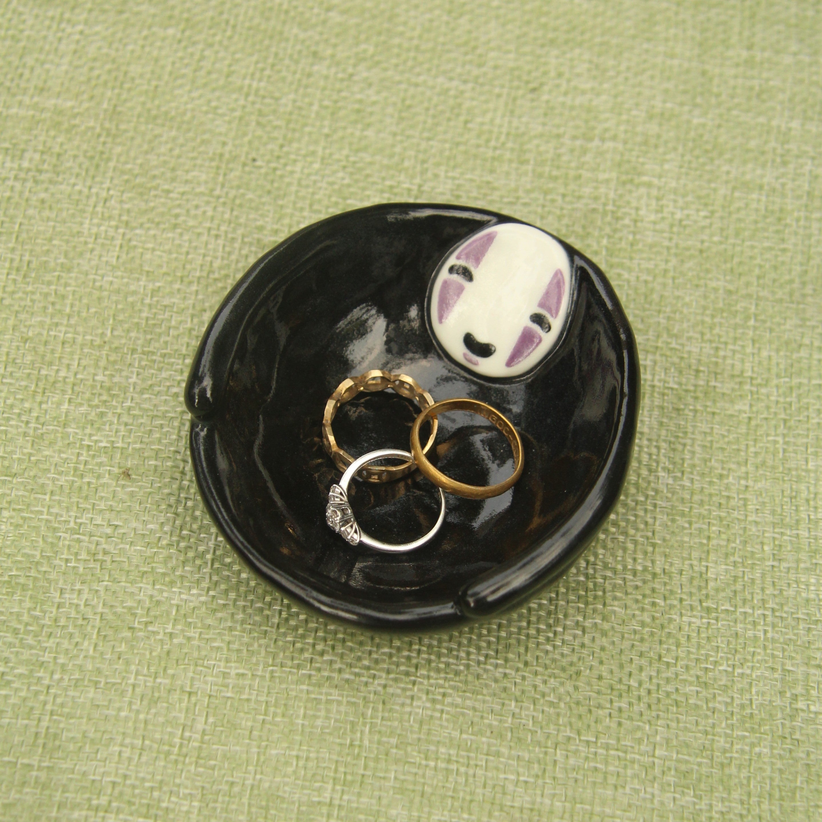 [Pre-order] Faceless Handmade Ceramic Jewelry Dish, Handbuilt Pottery, Cute Gift For Anime Fan, Unique Birthday Gift, Adorable Valentine Gift | Totto Pottery
