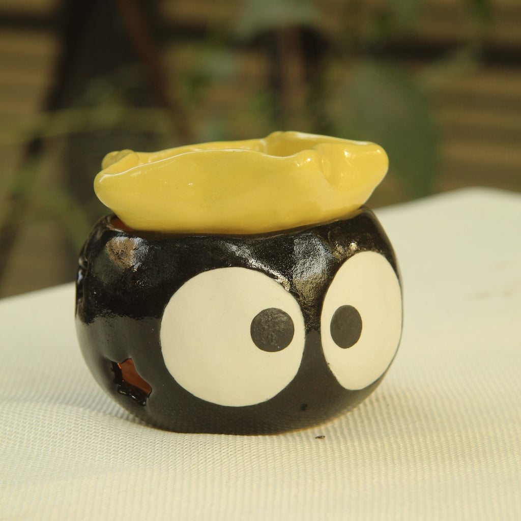 [Pre-order] Soot Handmade Ceramic Wax Melts, Oil Burner, Handbuilt Pottery, Cute Gift For Anime Fan, Unique Birthday Gift, Adorable Valentine Gift | Totto Pottery